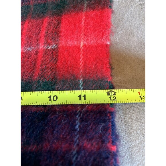 Vintage The Cashmere Touch Red Plaid Fringed Scarf 100% Acrylic Made in Japan - Picture 6 of 8